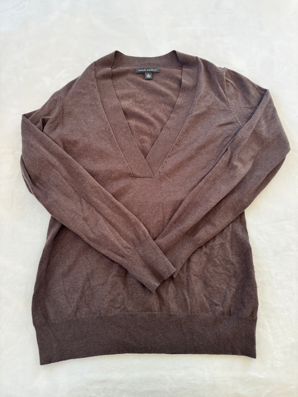 Banana Republic Brown V-Neck Sweater Size M
